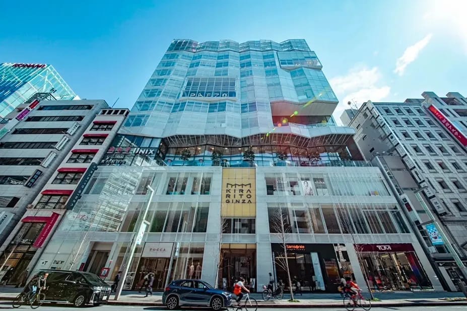 The exterior of BIANCA CLINIC.