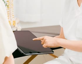 A counseling session using a tablet